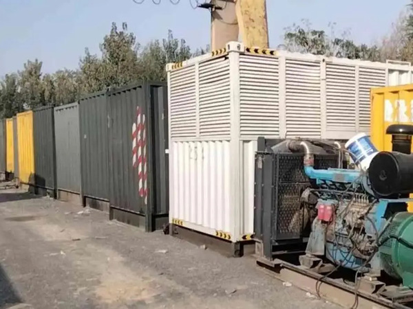吉阳200KW柴油发电机机组每小时油耗是多少?